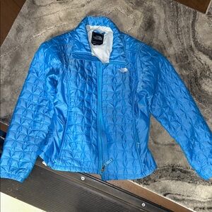 The North Face Women's Vibrant Blue Puffer Jacket